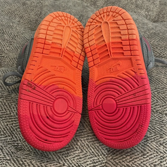 Nike Air Jordan 1 Mid Metallic Silver Pink Crimson size 5 C - Picture 6 of 7